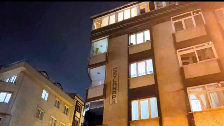 Beyoğlu’nda Baba-Oğul Faciası