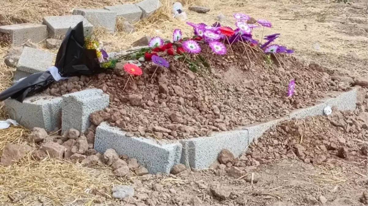 Narin'in Okula Başlayacağı Gün Cenazesi Kalktı