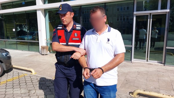 Kıskançlık Yüzünden Eşinin Kolunu Kırdı