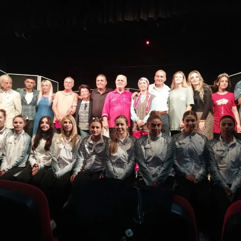 Kenan Kül'den Samsun Gençlik Spor Kadın Hentbol Takımı'na Tam Destek