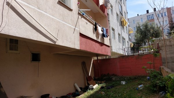 Balkondan Düşen Çocuk Yaralandı 