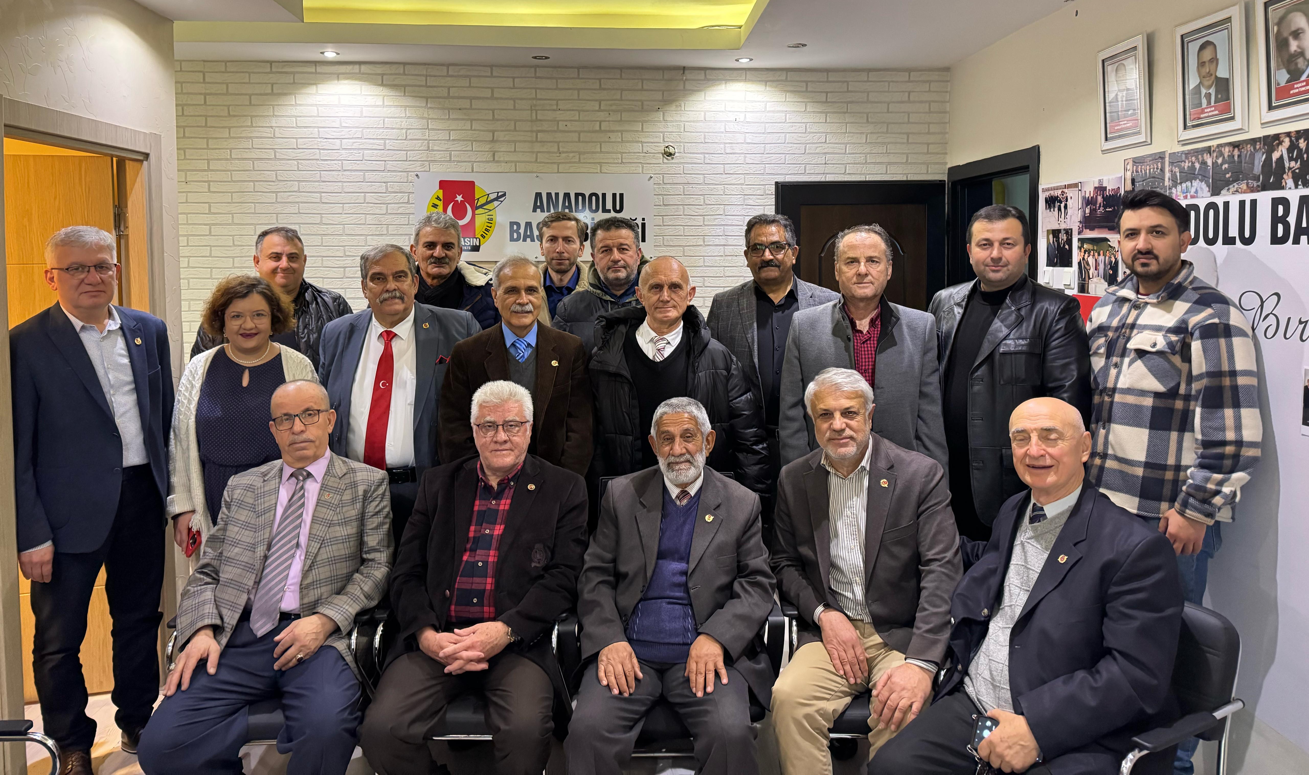 Turhan Akşen Güven Tazeledi