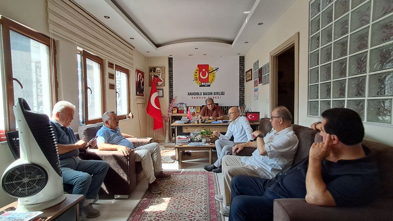 CHP’li Özdağ, Anadolu Basın Birliği Derneğimizi Ziyaret Etti