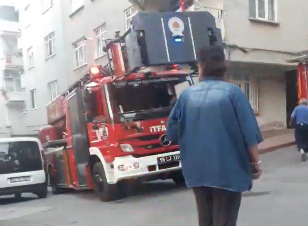Rasathane Mahallesinde Korkutan Yangın