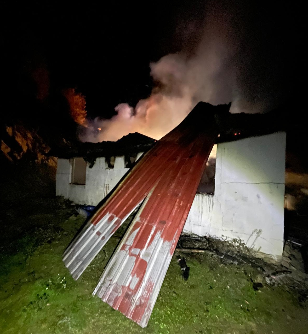 Bafra'da Evde Çıkan Yangın Can Aldı 