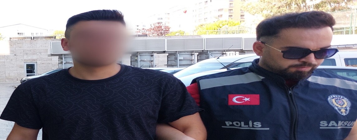 Bıçaklı Saldırgan Polis Tarafından Ele Geçirildi