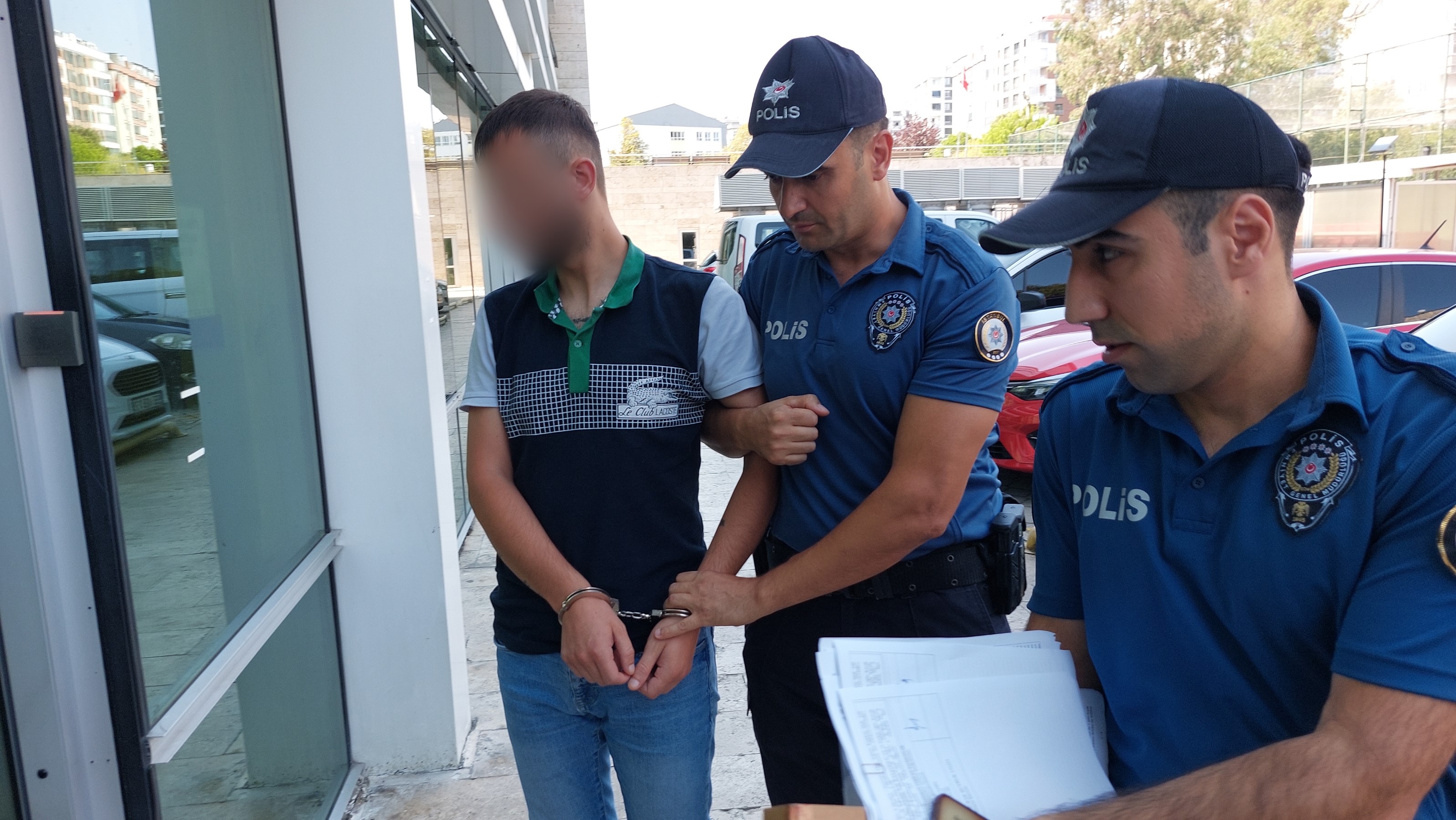 İlkadım da Bıçaklı Saldırı 