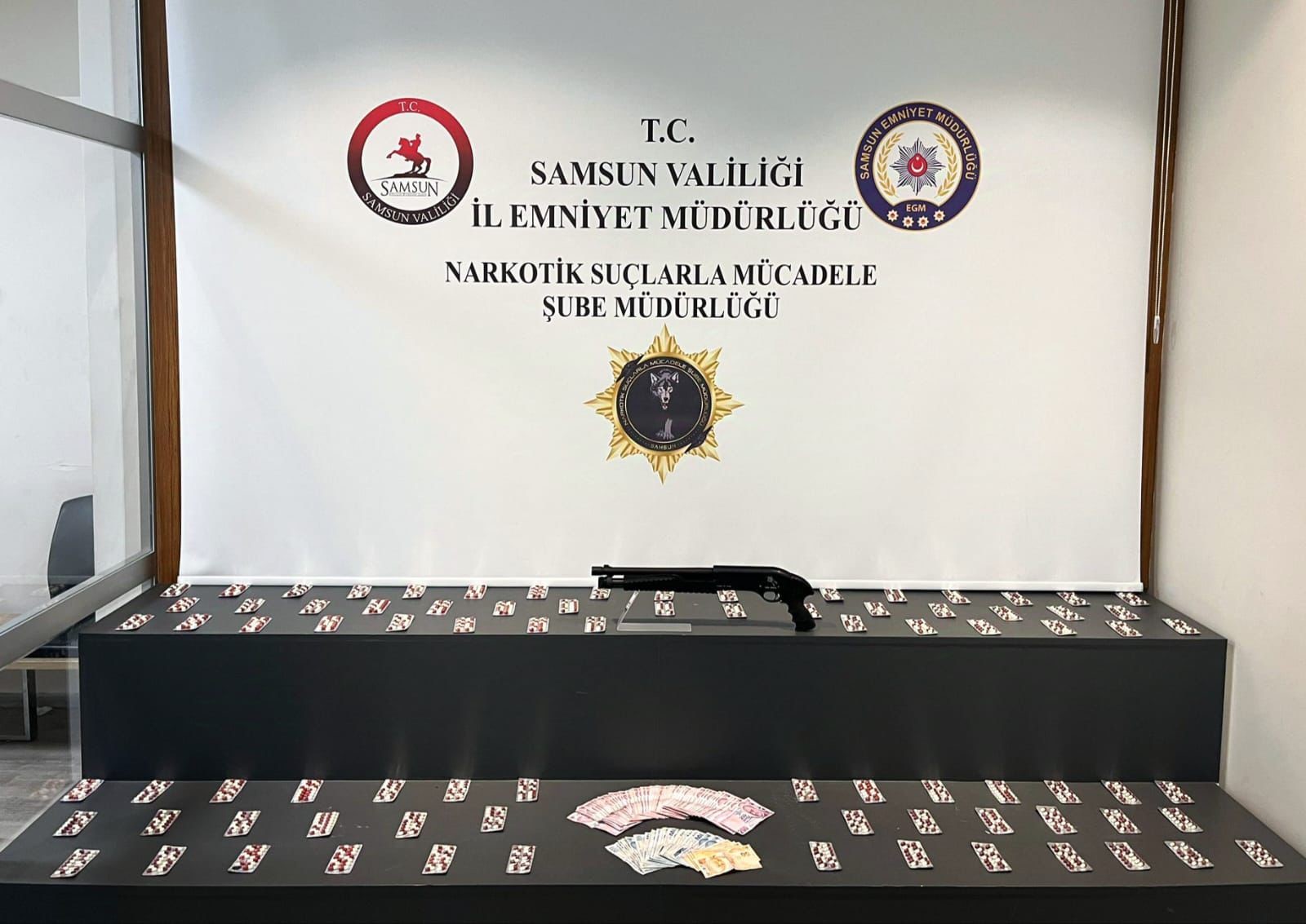Samsun'da 1750 Adet Uyuşturucu Madde ile Yakalandı