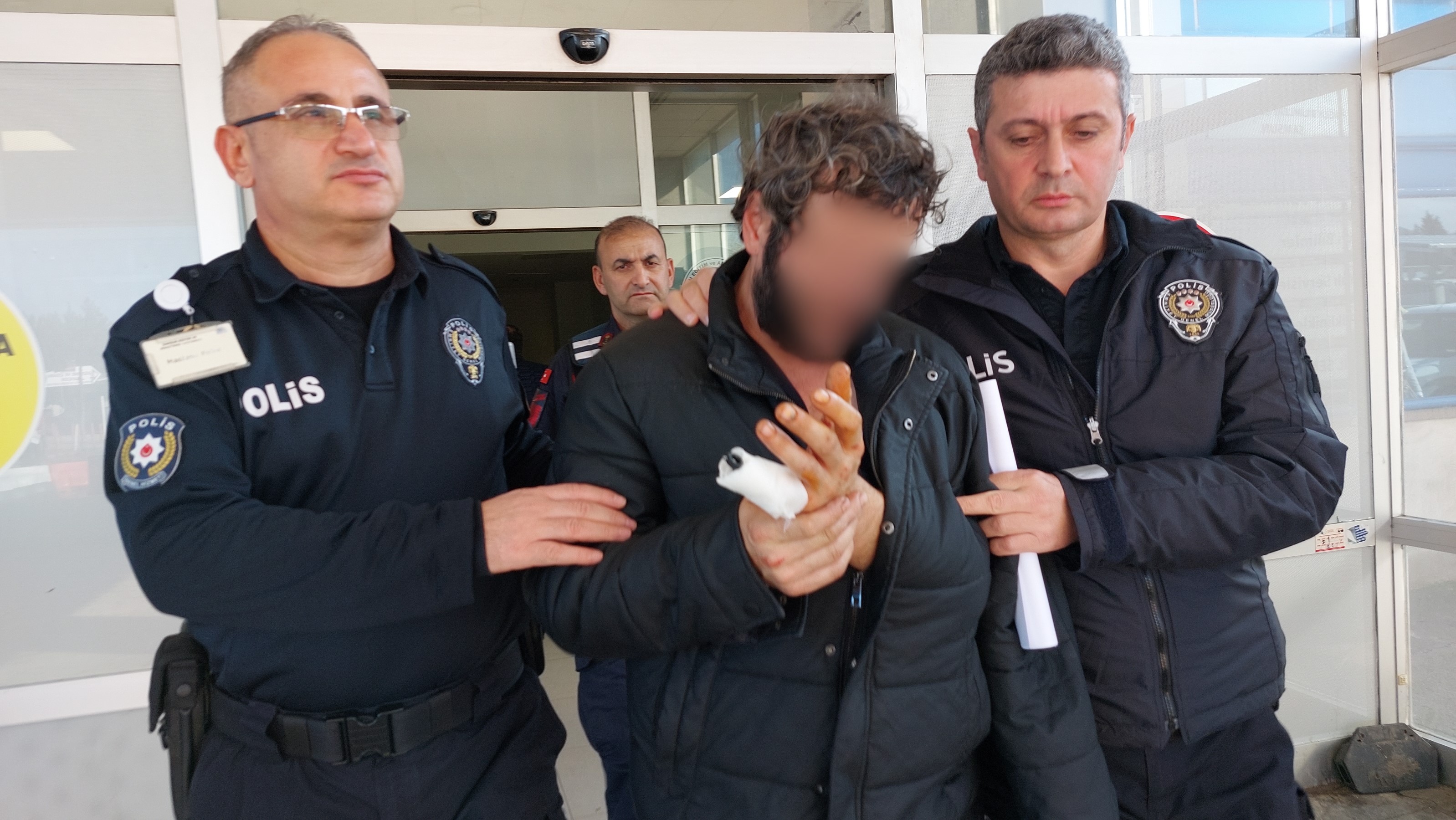 Samsun'da Başkasının Kimliğiyle Ameliyat Olan Şahıs Yakalandı 