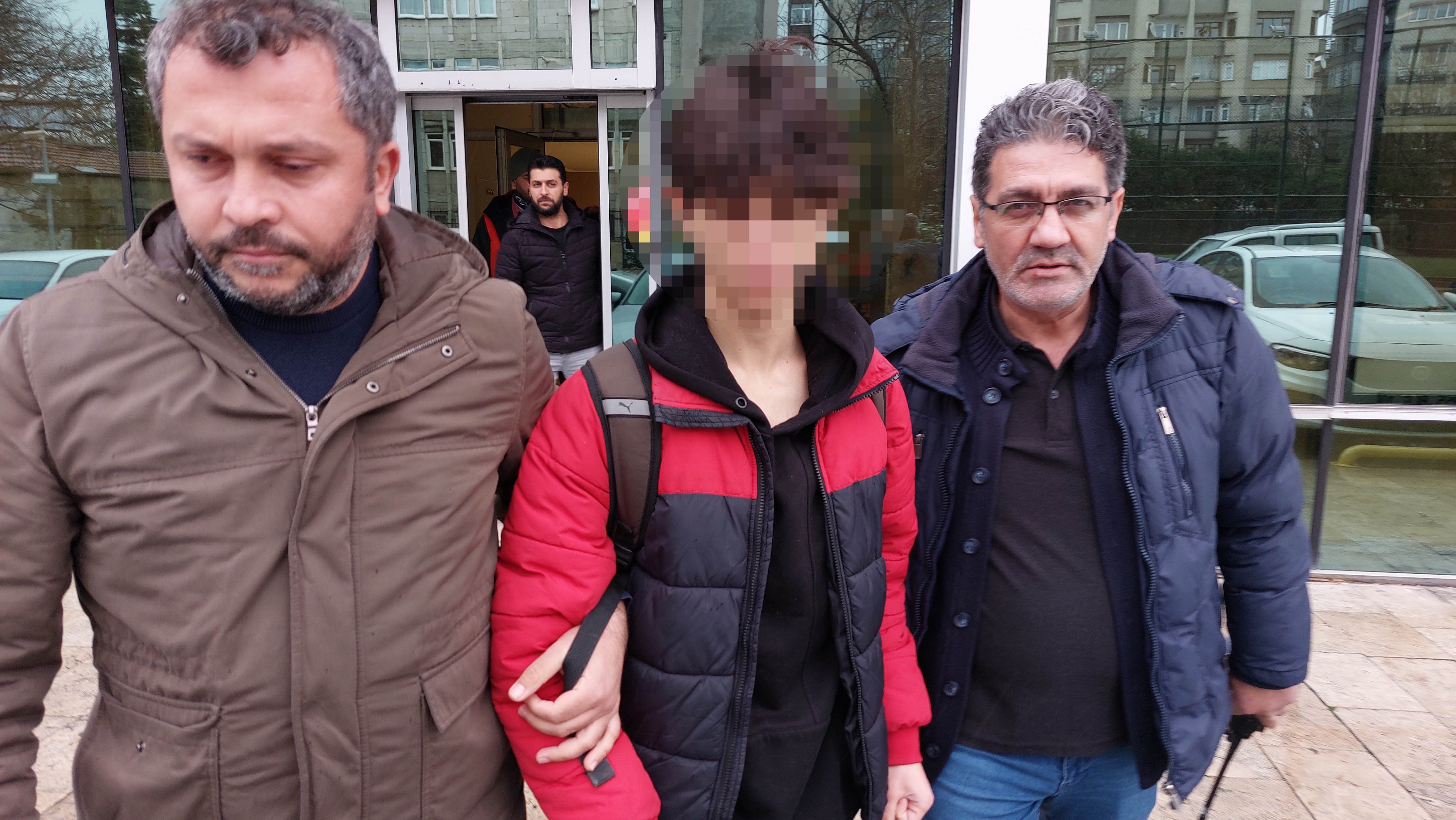 Annesini Korumak İsterken Ağabeyini Öldüren Şahsa 10 Yıl Hapis Cezası 