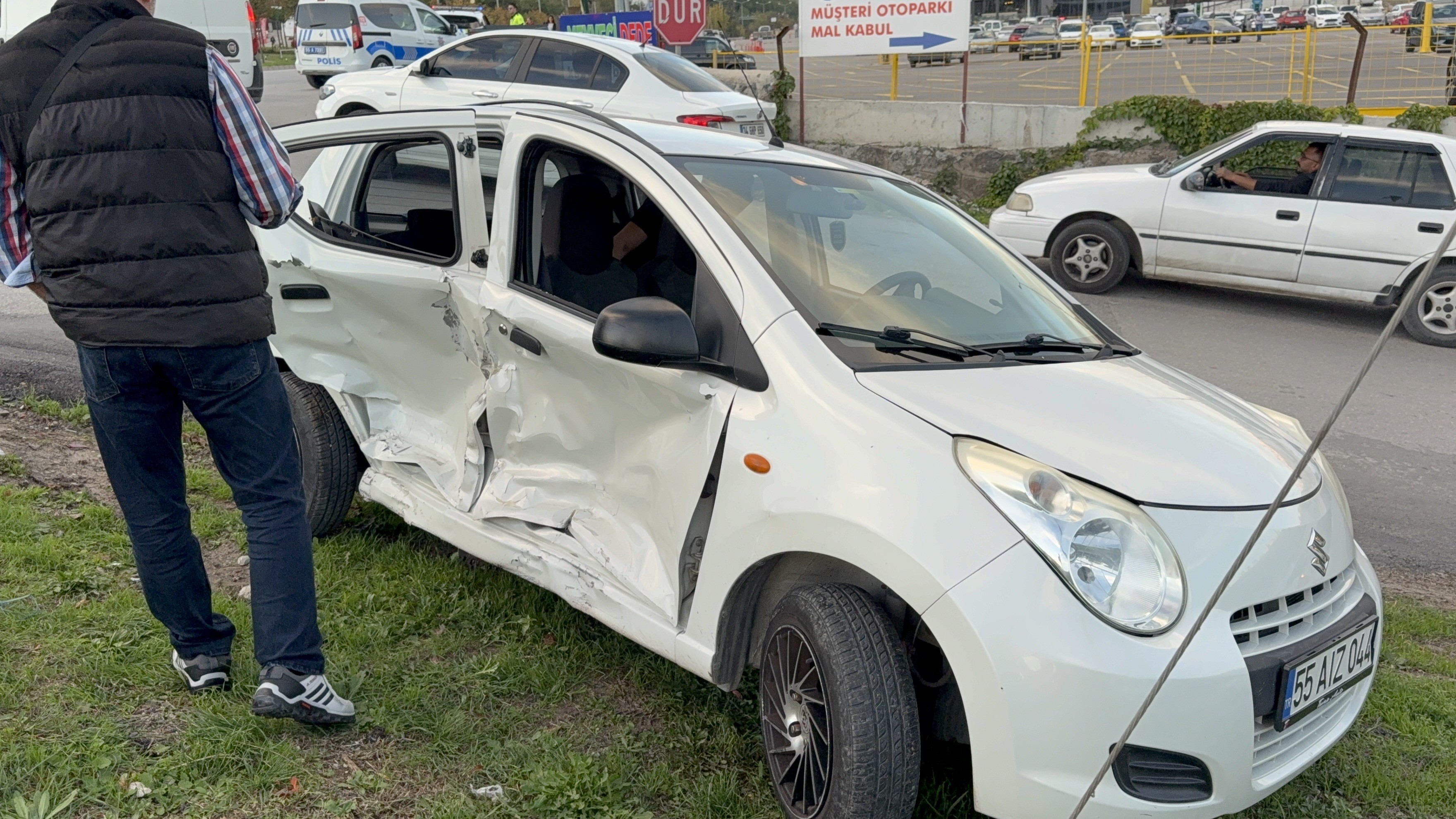 Atakum'da Trafik Kazası:2 Kişi Yaralandı
