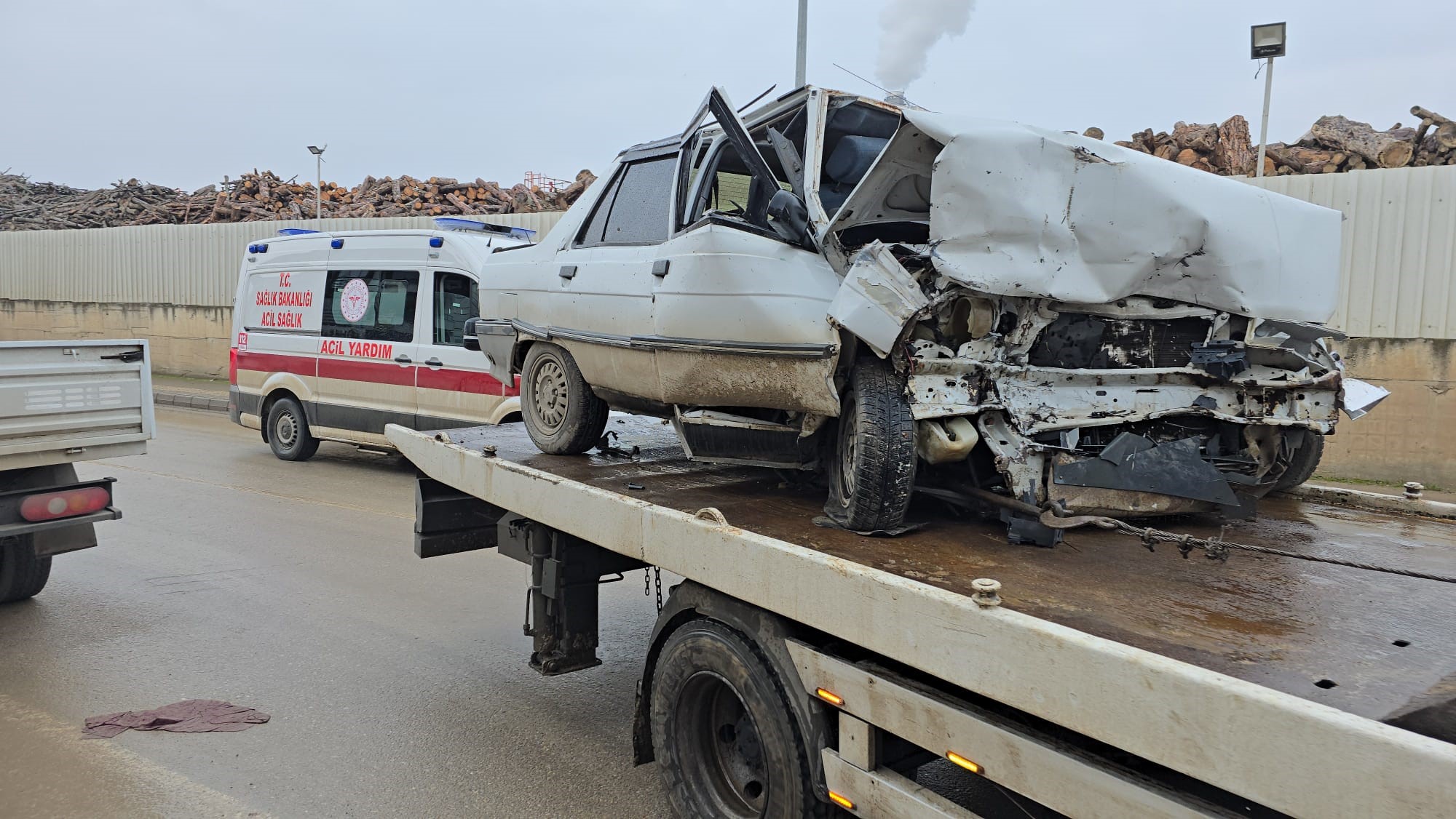 Vezirköprü'de Zincirleme Trafik Kazası: 3 Kişi Yaralandı