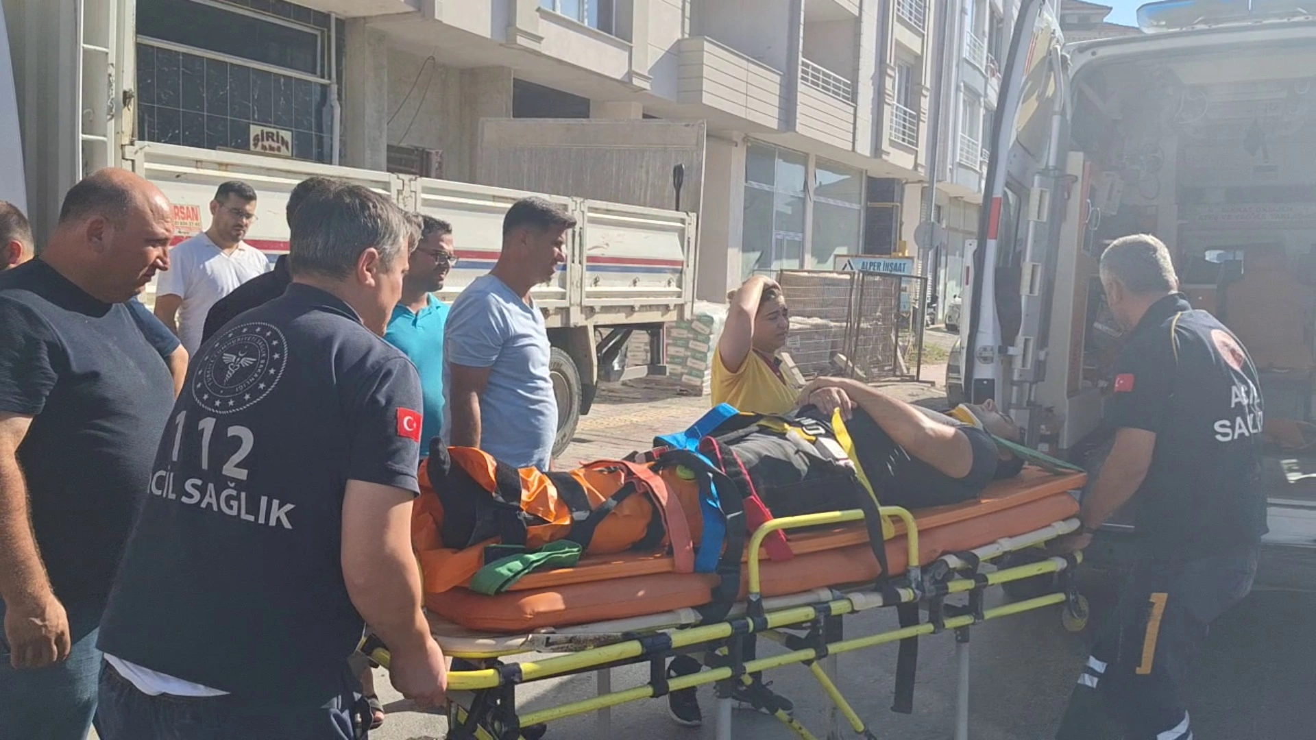 Bafra'da Kamyonet Yayaya Çarptı