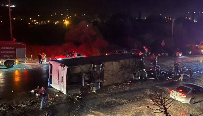 Denizli'de zincirleme trafik kazası: 3 ölü, 50 yaralı