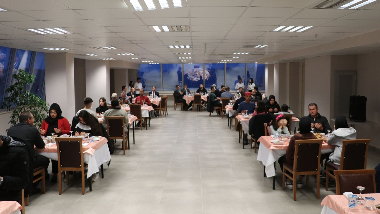 Havza İlçe Sağlık Müdürü Dr. Hakan Kursal Havza'da İftar Programı Düzenledi 