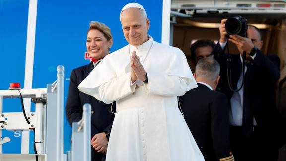 Papa 14. Leo Türkiye Ziyaretine Geldi