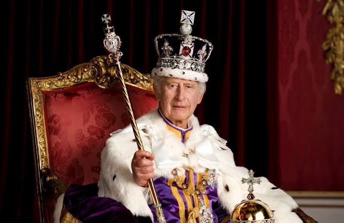 Taht Kral Charles'a Yaramadı