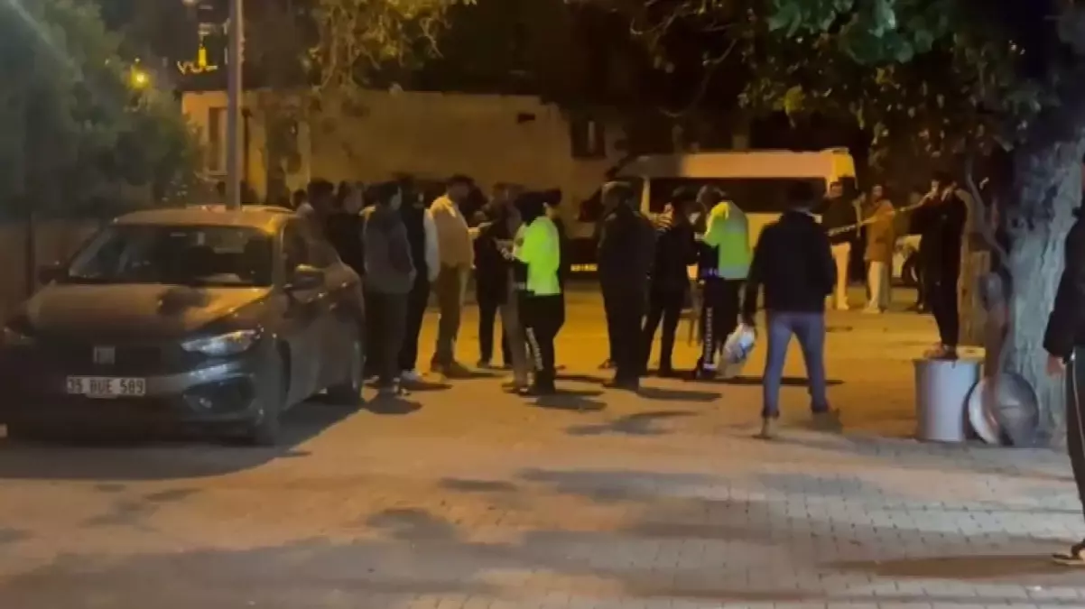 İzmir'de Devriye Polis Ekibine Silahlı Saldırı 
