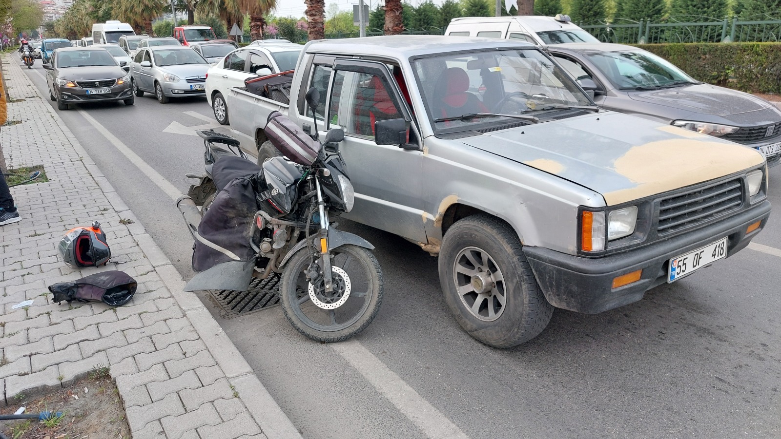 Kırmızı Işıkta Korkunç Kaza 