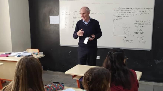 Öğrencisi Tarafından Vurulan Öğretmen Hayatını Kaybetti