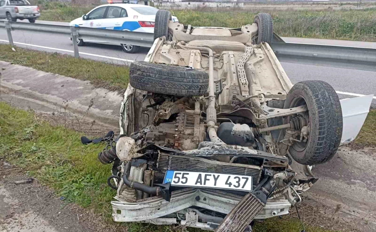 Alaçam da Trafik Kazası:Araç Takla Atıp Ters Döndü 