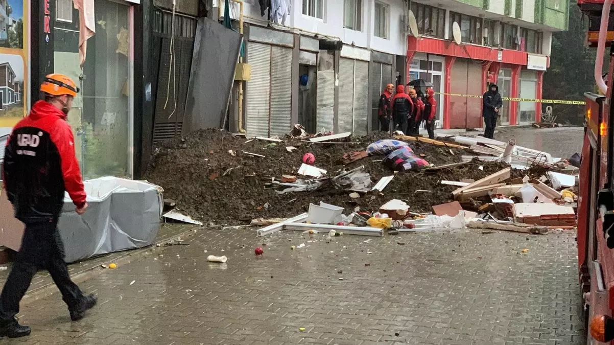 Rize Çayelin'de Heyelan