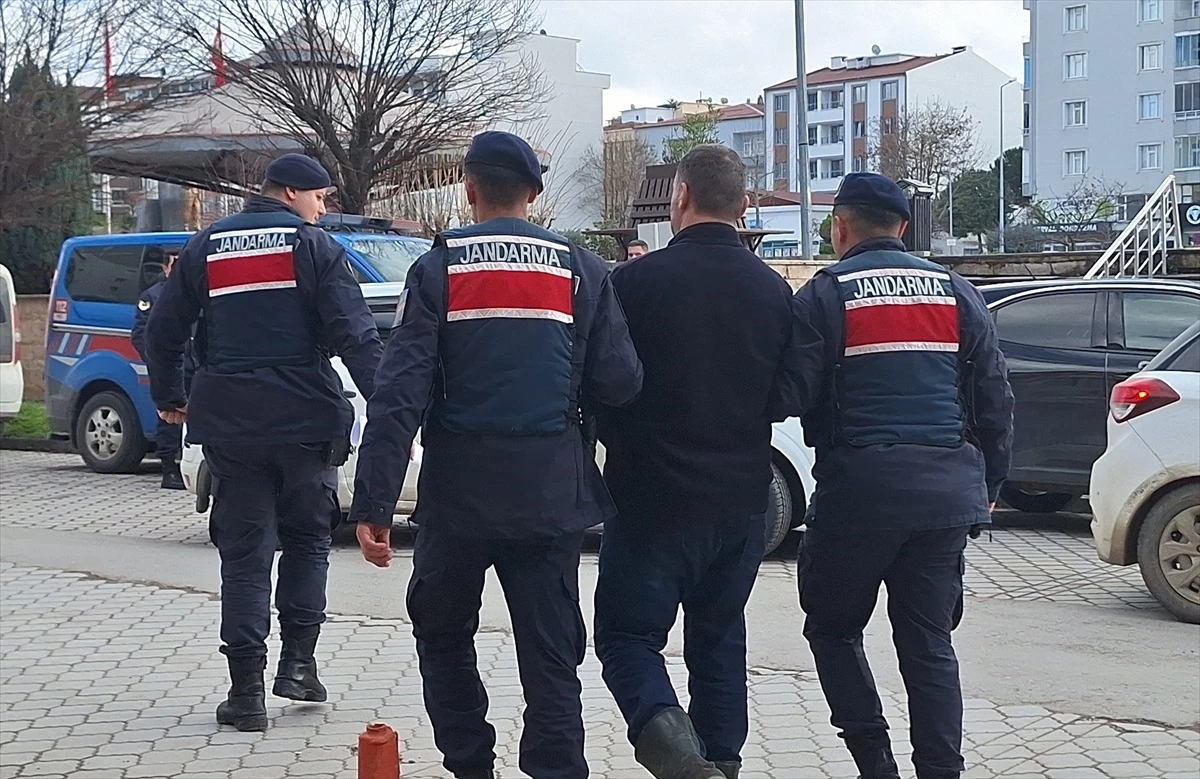 19 Mayıs İlçesinde Uyuşturucu Operasyonu 