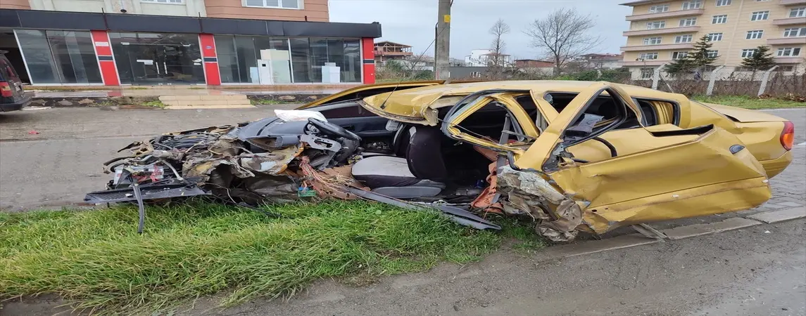 Çarşamba da Yaşanan Trafik Kazalarında 4 Kişi Yaralandı