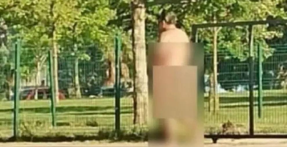 Samsun'da Çıplak Vatandaşı Halk ve Zabıta Dövdü