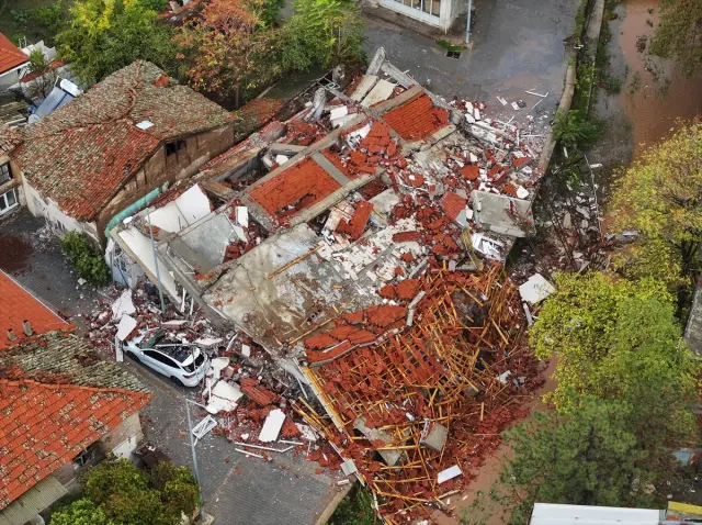 Balıkesir Sındırgı’da 6,1 Büyüklüğünde Deprem