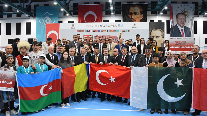 Samsun'da Uluslararası Türk Dünyası Bilim ve Kültür Şenliği Ödül Töreni ile Son Buldu 