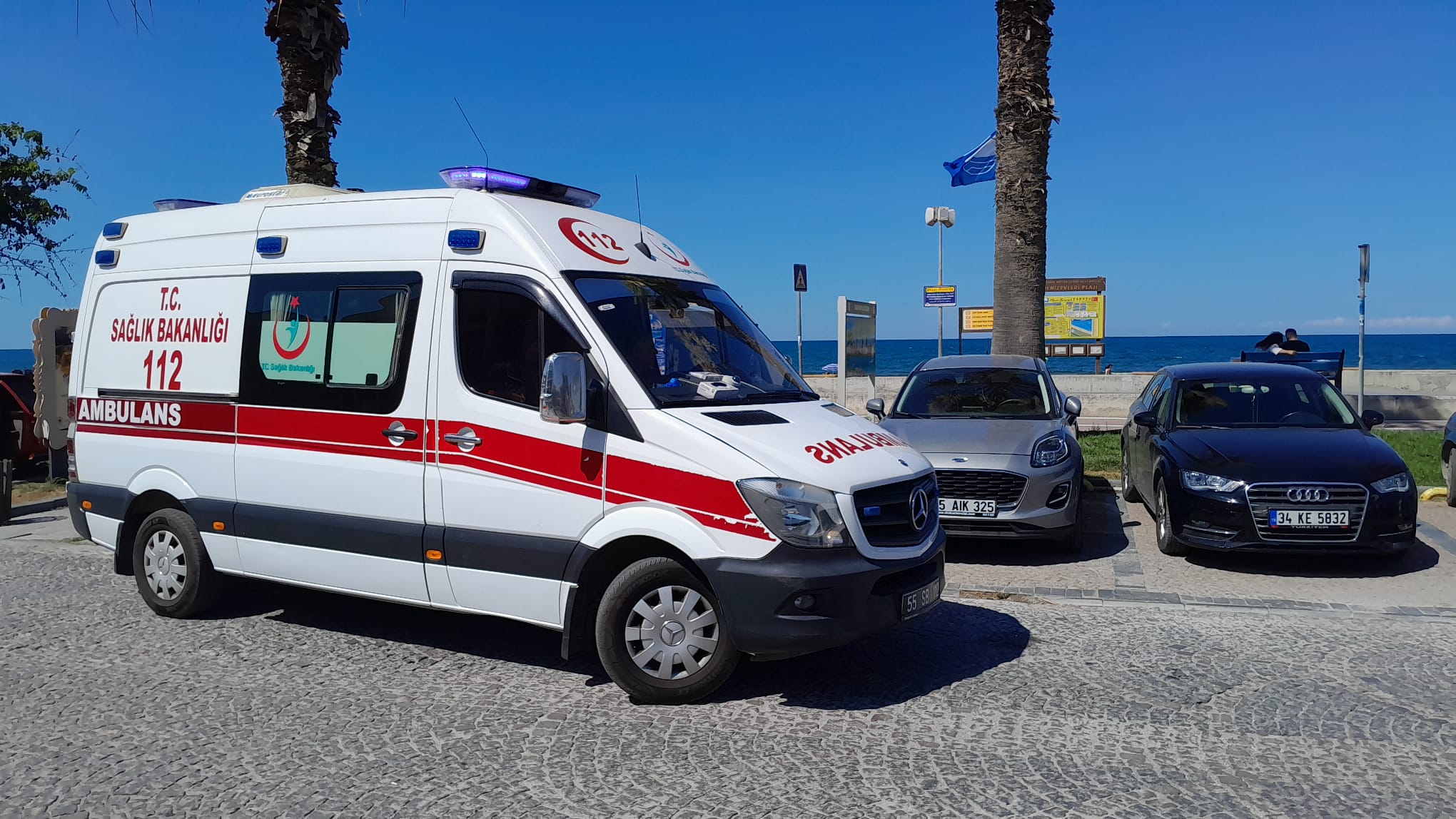Serinlemek İçin Denize Giren Çift Ölümden Döndü 